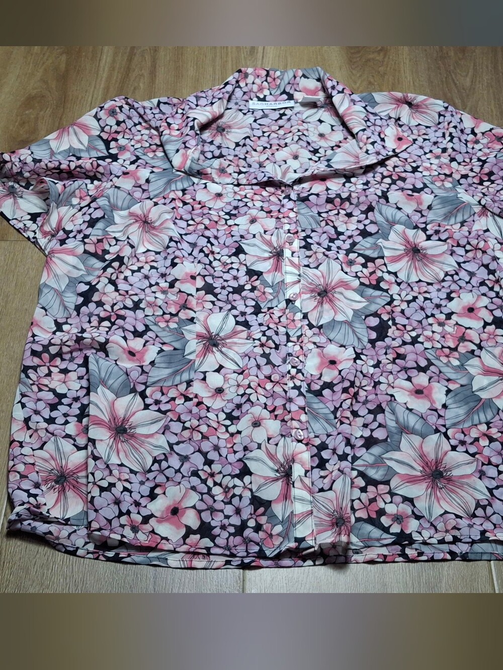 Womens Boho-Chic Resort Wear Retro Sag Harbor short sleeve button Top Size 1X.